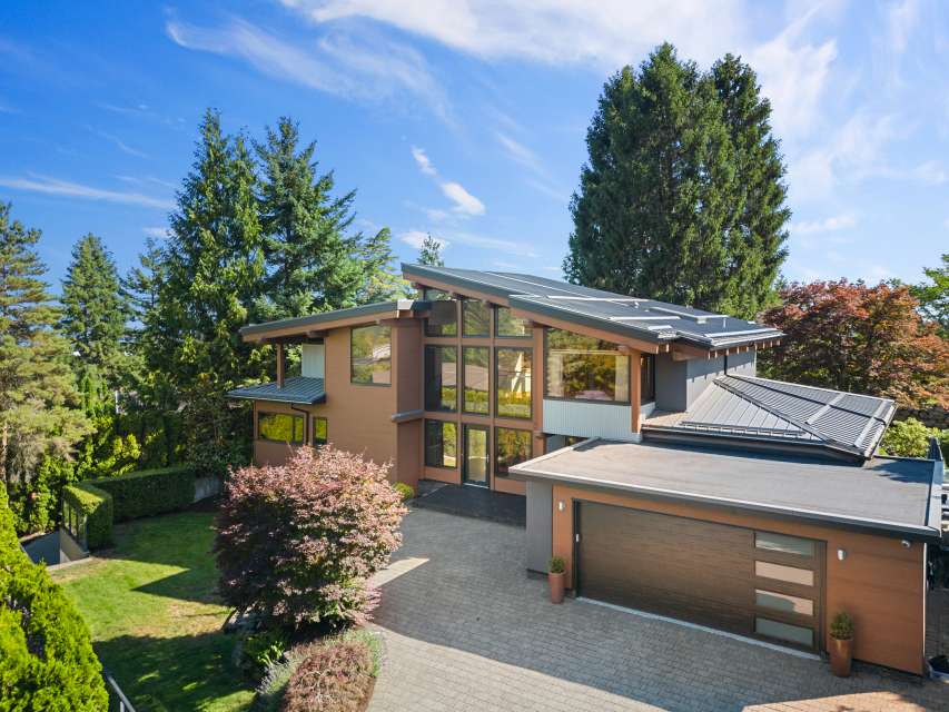 Hidden 6 Bedroom Gem in British Properties